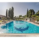 Corfu Club Standard 4 Apart-hotel