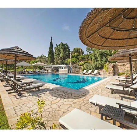 Corfu Club Economy Hotel apartamentowy *